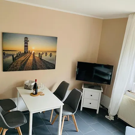 Mit Eigener Terrasse Und Panoramablick Apartment