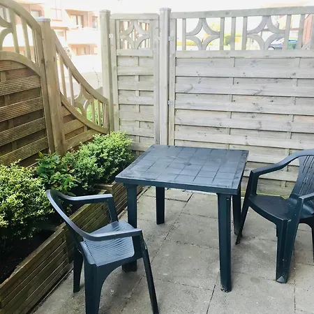 Apartment Mit Eigener Terrasse Und Panoramablick Dornum